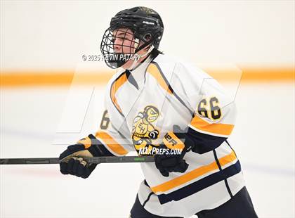 Thumbnail 2 in North Haven vs. East Haven (SCC D2 Semifinal) photogallery.
