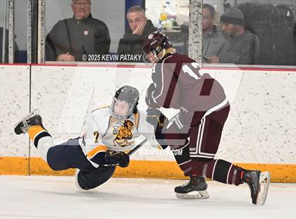 Thumbnail 3 in North Haven vs. East Haven (SCC D2 Semifinal) photogallery.