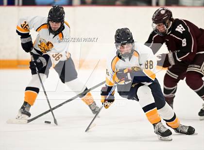 Thumbnail 3 in North Haven vs. East Haven (SCC D2 Semifinal) photogallery.