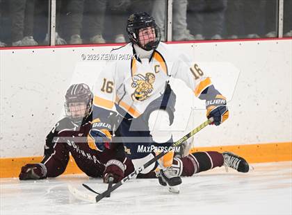 Thumbnail 3 in North Haven vs. East Haven (SCC D2 Semifinal) photogallery.