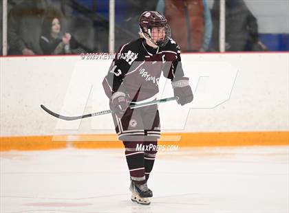 Thumbnail 1 in North Haven vs. East Haven (SCC D2 Semifinal) photogallery.