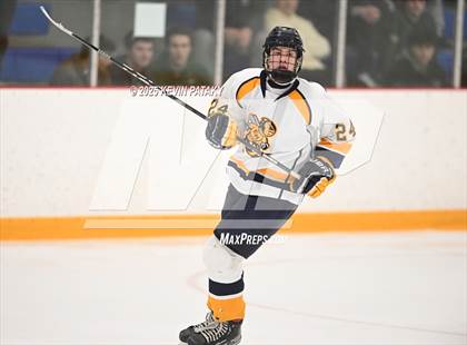 Thumbnail 2 in North Haven vs. East Haven (SCC D2 Semifinal) photogallery.