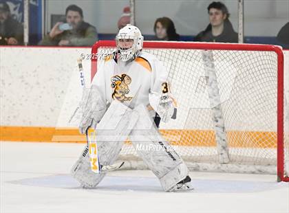 Thumbnail 2 in North Haven vs. East Haven (SCC D2 Semifinal) photogallery.