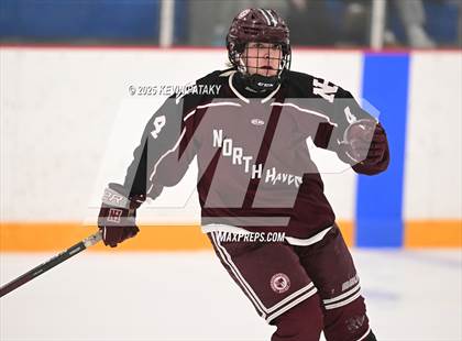 Thumbnail 3 in North Haven vs. East Haven (SCC D2 Semifinal) photogallery.