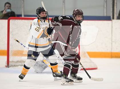 Thumbnail 1 in North Haven vs. East Haven (SCC D2 Semifinal) photogallery.