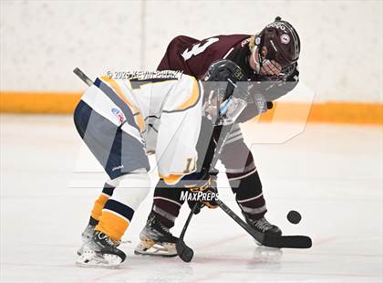 Thumbnail 2 in North Haven vs. East Haven (SCC D2 Semifinal) photogallery.