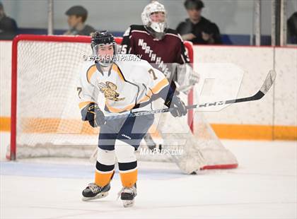 Thumbnail 3 in North Haven vs. East Haven (SCC D2 Semifinal) photogallery.