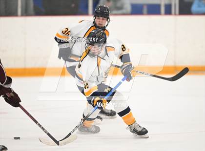 Thumbnail 3 in North Haven vs. East Haven (SCC D2 Semifinal) photogallery.