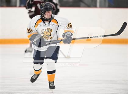 Thumbnail 2 in North Haven vs. East Haven (SCC D2 Semifinal) photogallery.