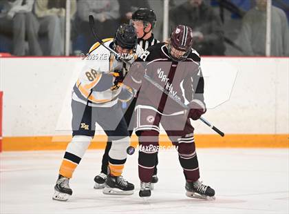 Thumbnail 3 in North Haven vs. East Haven (SCC D2 Semifinal) photogallery.