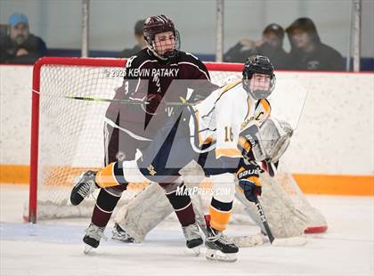 Thumbnail 1 in North Haven vs. East Haven (SCC D2 Semifinal) photogallery.