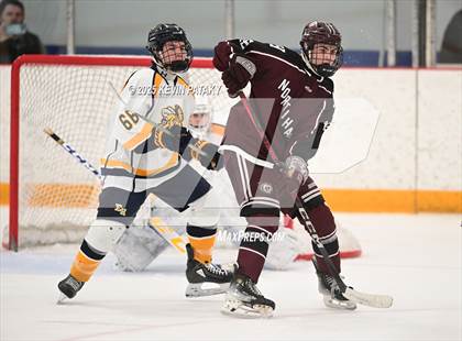 Thumbnail 3 in North Haven vs. East Haven (SCC D2 Semifinal) photogallery.