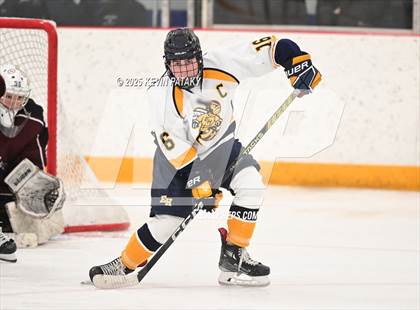 Thumbnail 3 in North Haven vs. East Haven (SCC D2 Semifinal) photogallery.