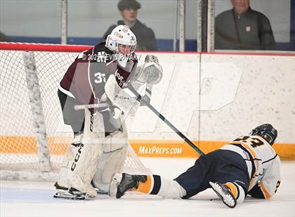 Thumbnail 1 in North Haven vs. East Haven (SCC D2 Semifinal) photogallery.