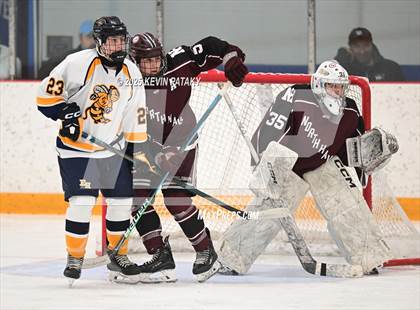 Thumbnail 3 in North Haven vs. East Haven (SCC D2 Semifinal) photogallery.