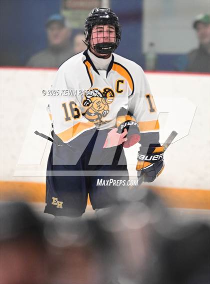 Thumbnail 2 in North Haven vs. East Haven (SCC D2 Semifinal) photogallery.