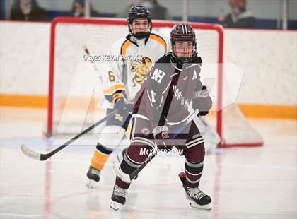 Thumbnail 3 in North Haven vs. East Haven (SCC D2 Semifinal) photogallery.