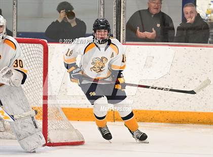Thumbnail 2 in North Haven vs. East Haven (SCC D2 Semifinal) photogallery.