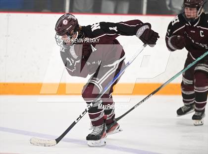 Thumbnail 2 in North Haven vs. East Haven (SCC D2 Semifinal) photogallery.
