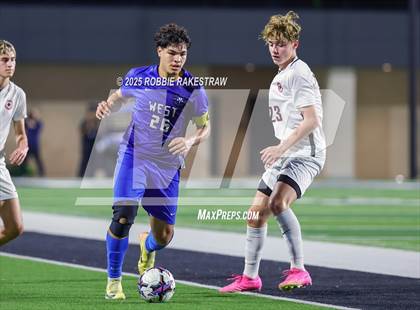 Thumbnail 1 in Plano West vs. Coppell (UIL 6A Division 1 Regional Final Playoff) photogallery.