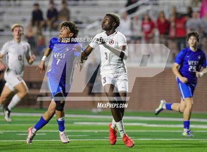Thumbnail 2 in Plano West vs. Coppell (UIL 6A Division 1 Regional Final Playoff) photogallery.