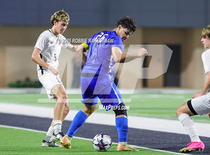 Thumbnail 3 in Plano West vs. Coppell (UIL 6A Division 1 Regional Final Playoff) photogallery.