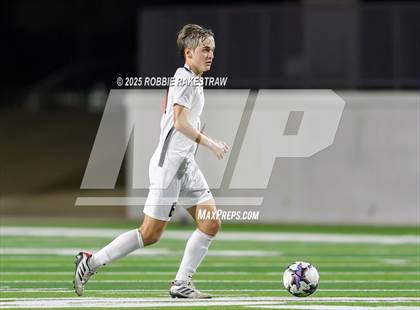 Thumbnail 2 in Plano West vs. Coppell (UIL 6A Division 1 Regional Final Playoff) photogallery.