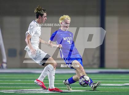 Thumbnail 3 in Plano West vs. Coppell (UIL 6A Division 1 Regional Final Playoff) photogallery.