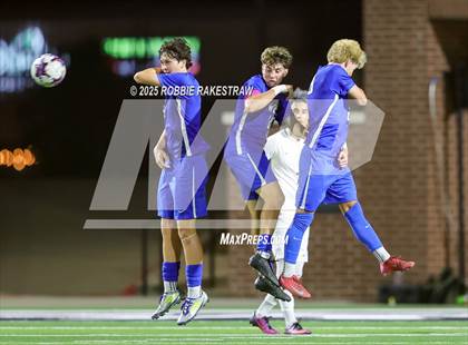 Thumbnail 2 in Plano West vs. Coppell (UIL 6A Division 1 Regional Final Playoff) photogallery.