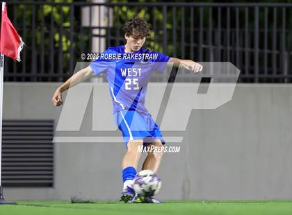 Thumbnail 1 in Plano West vs. Coppell (UIL 6A Division 1 Regional Final Playoff) photogallery.