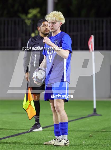 Thumbnail 3 in Plano West vs. Coppell (UIL 6A Division 1 Regional Final Playoff) photogallery.