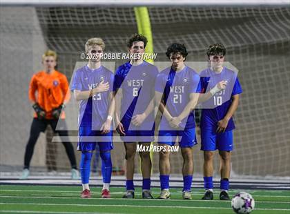 Thumbnail 2 in Plano West vs. Coppell (UIL 6A Division 1 Regional Final Playoff) photogallery.