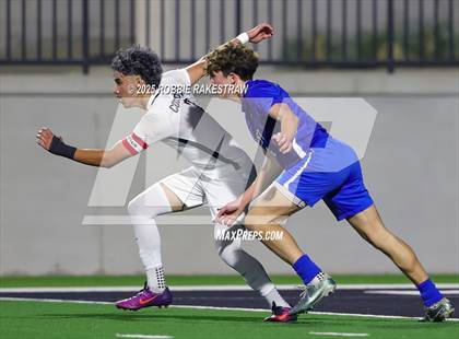 Thumbnail 2 in Plano West vs. Coppell (UIL 6A Division 1 Regional Final Playoff) photogallery.