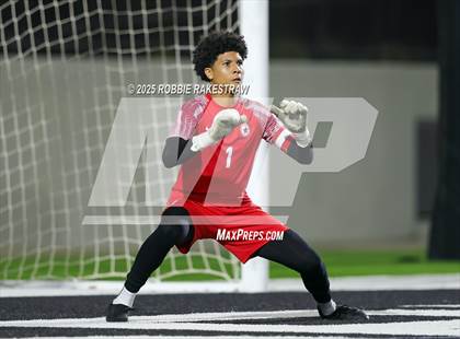 Thumbnail 2 in Plano West vs. Coppell (UIL 6A Division 1 Regional Final Playoff) photogallery.