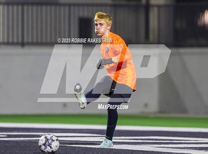 Thumbnail 2 in Plano West vs. Coppell (UIL 6A Division 1 Regional Final Playoff) photogallery.