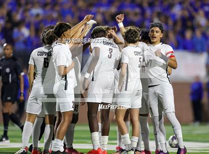 Thumbnail 3 in Plano West vs. Coppell (UIL 6A Division 1 Regional Final Playoff) photogallery.