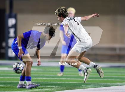 Thumbnail 1 in Plano West vs. Coppell (UIL 6A Division 1 Regional Final Playoff) photogallery.