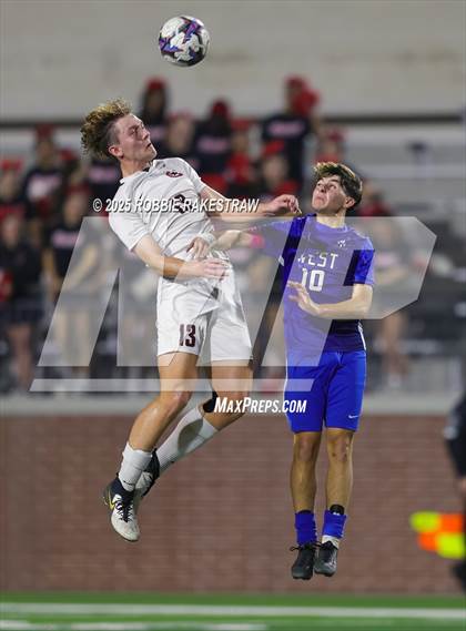Thumbnail 2 in Plano West vs. Coppell (UIL 6A Division 1 Regional Final Playoff) photogallery.