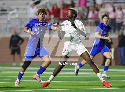 Thumbnail 3 in Plano West vs. Coppell (UIL 6A Division 1 Regional Final Playoff) photogallery.