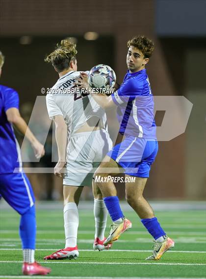 Thumbnail 2 in Plano West vs. Coppell (UIL 6A Division 1 Regional Final Playoff) photogallery.