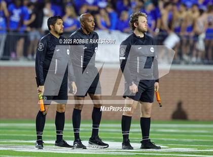 Thumbnail 3 in Plano West vs. Coppell (UIL 6A Division 1 Regional Final Playoff) photogallery.