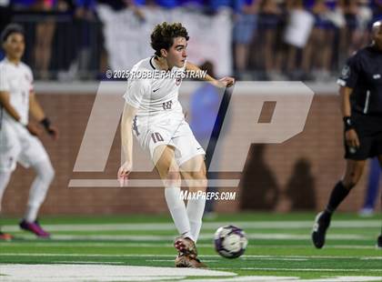 Thumbnail 2 in Plano West vs. Coppell (UIL 6A Division 1 Regional Final Playoff) photogallery.