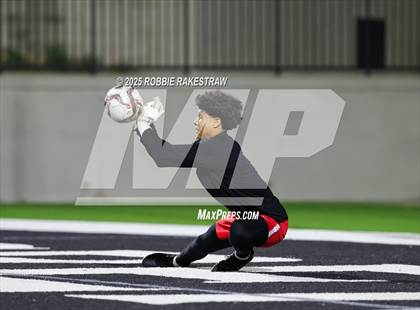 Thumbnail 1 in Plano West vs. Coppell (UIL 6A Division 1 Regional Final Playoff) photogallery.