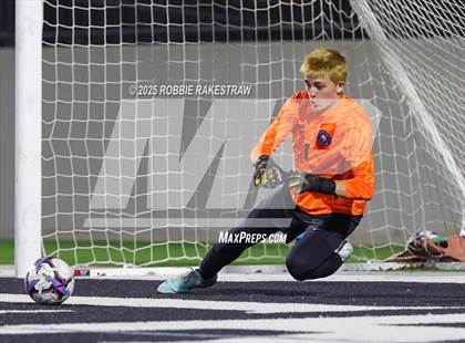 Thumbnail 2 in Plano West vs. Coppell (UIL 6A Division 1 Regional Final Playoff) photogallery.