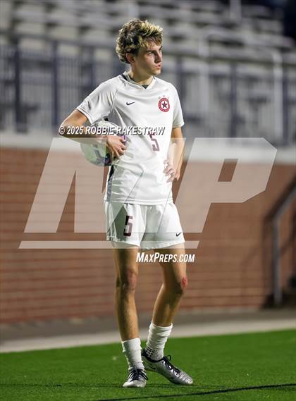 Thumbnail 3 in Plano West vs. Coppell (UIL 6A Division 1 Regional Final Playoff) photogallery.