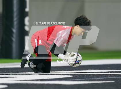 Thumbnail 1 in Plano West vs. Coppell (UIL 6A Division 1 Regional Final Playoff) photogallery.