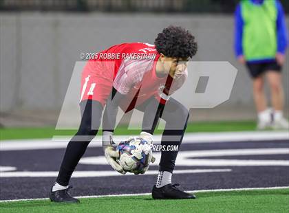 Thumbnail 1 in Plano West vs. Coppell (UIL 6A Division 1 Regional Final Playoff) photogallery.