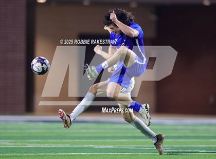 Thumbnail 1 in Plano West vs. Coppell (UIL 6A Division 1 Regional Final Playoff) photogallery.