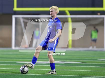 Thumbnail 2 in Plano West vs. Coppell (UIL 6A Division 1 Regional Final Playoff) photogallery.