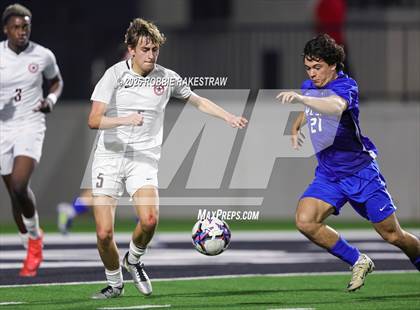Thumbnail 3 in Plano West vs. Coppell (UIL 6A Division 1 Regional Final Playoff) photogallery.